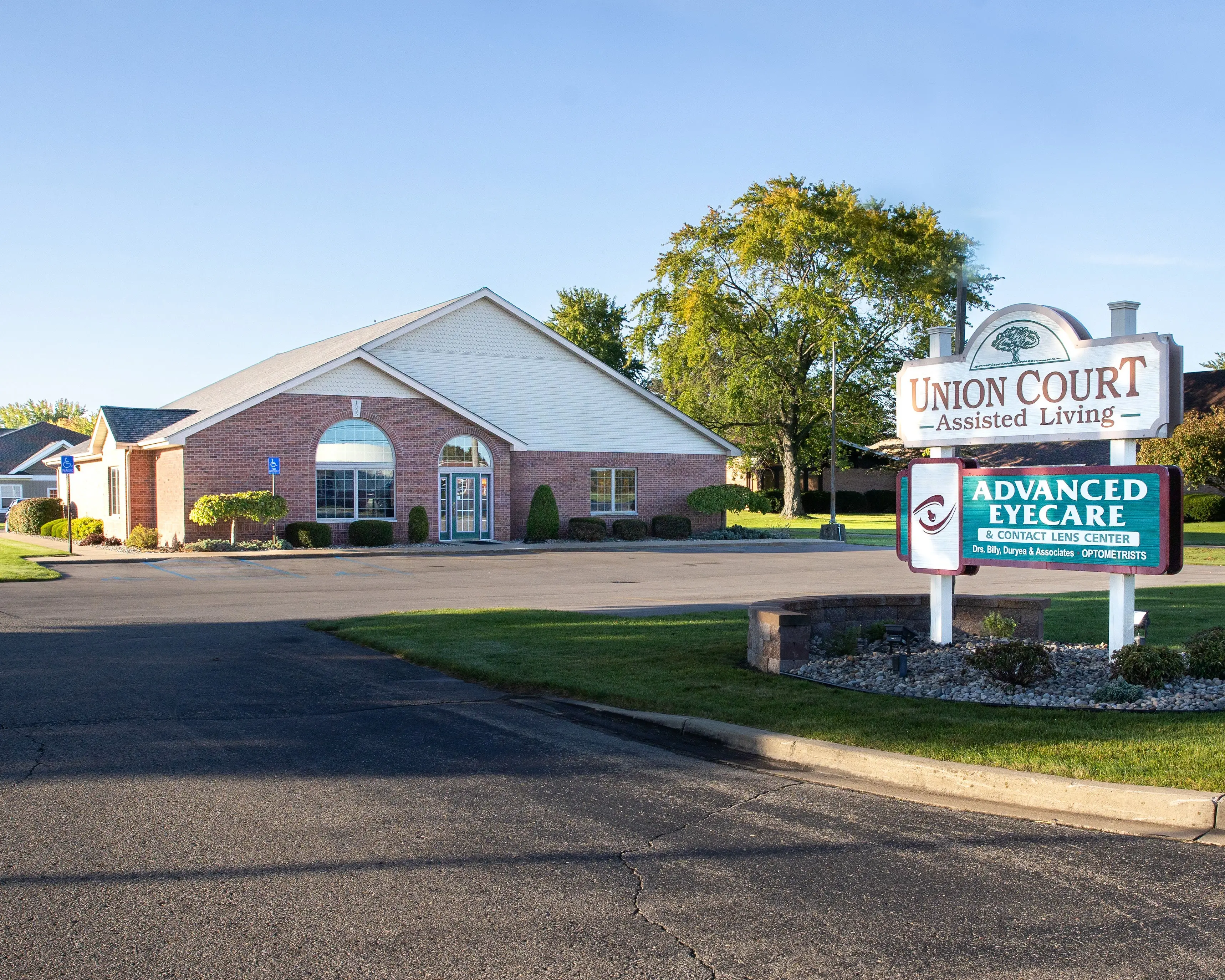 Outside Advanced Eye Care in Chesaning