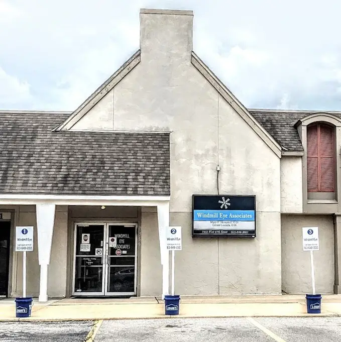 Windmill Eye Associates eye doctor office.