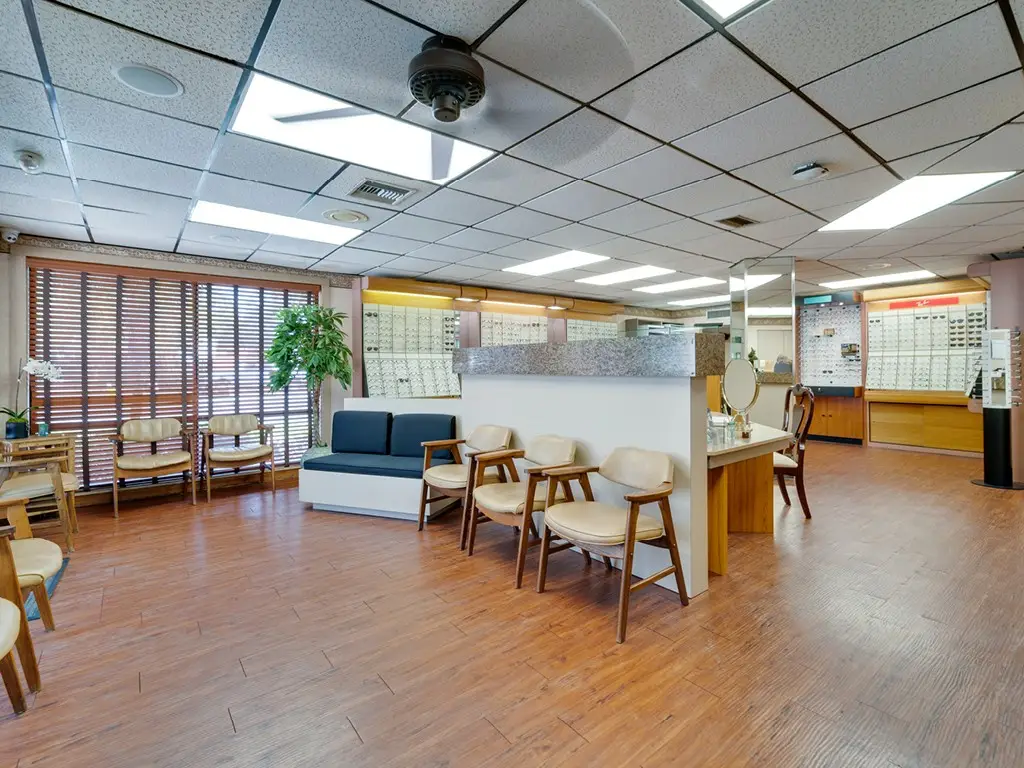 Waiting area in Orlando Eyecare