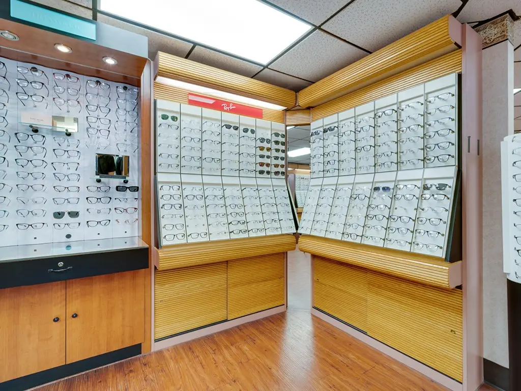 Frame displays inside Orlando Eyecare