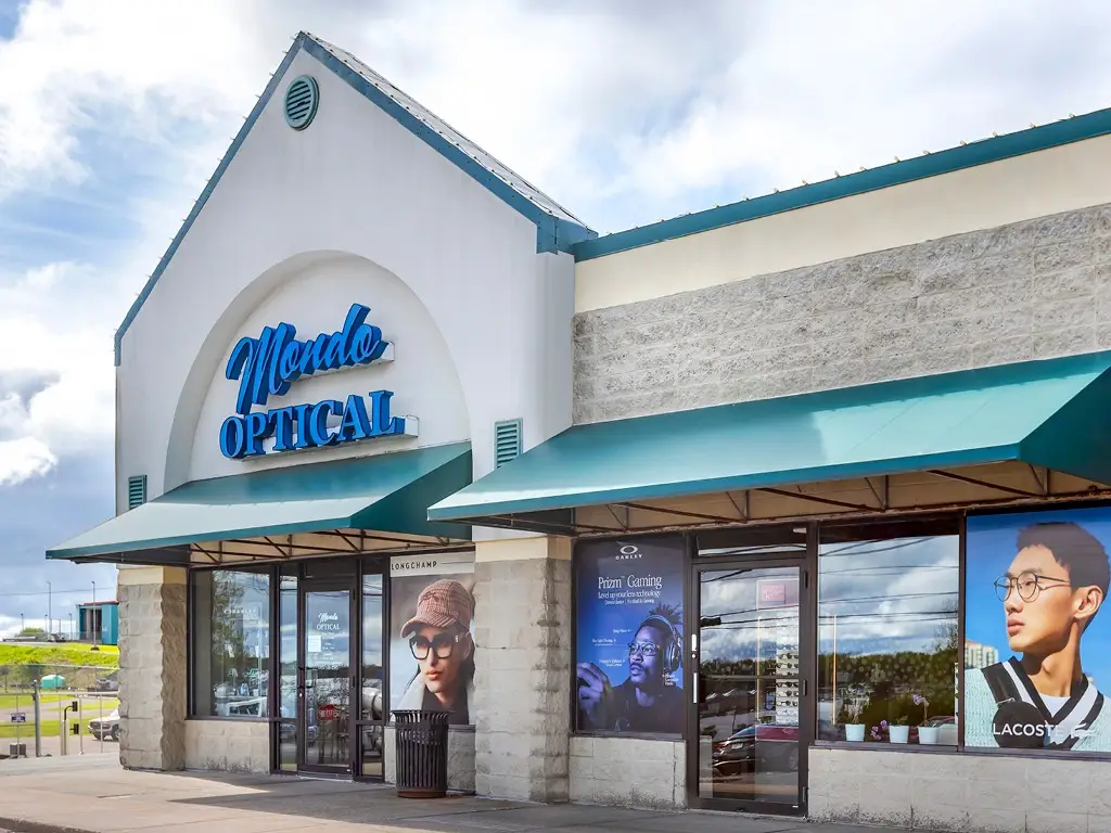 Outside Mondo Optical