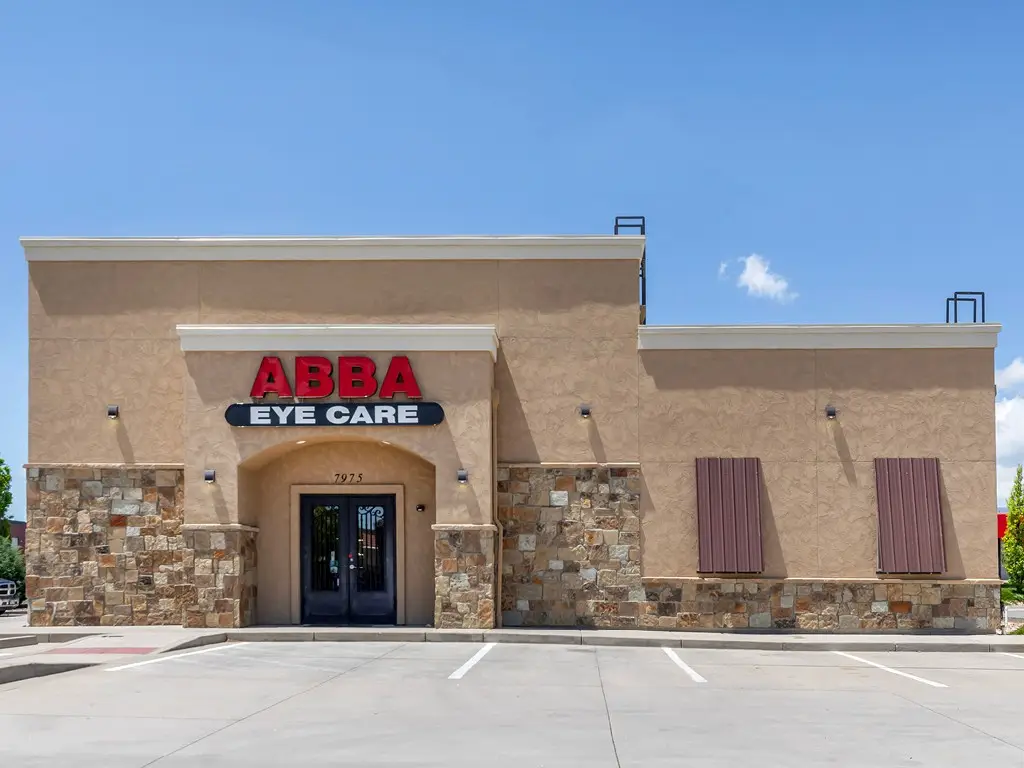 Outside ABBA EyeCare on Fountain Mesa