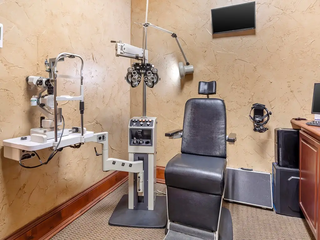 Exam room inside ABBA EyeCare on Fountain Mesa