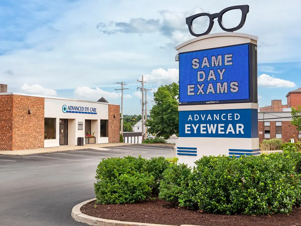 Driveaway up to Advanced Eye Care