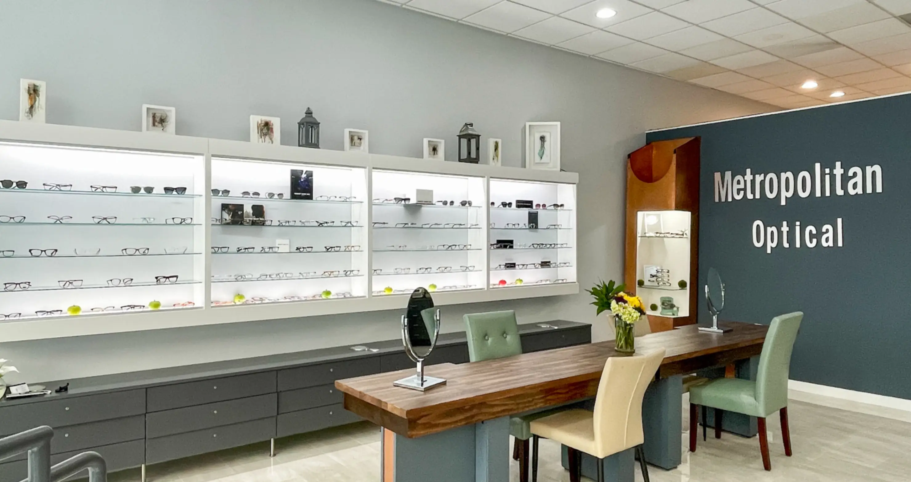Dispensing area and frame displays