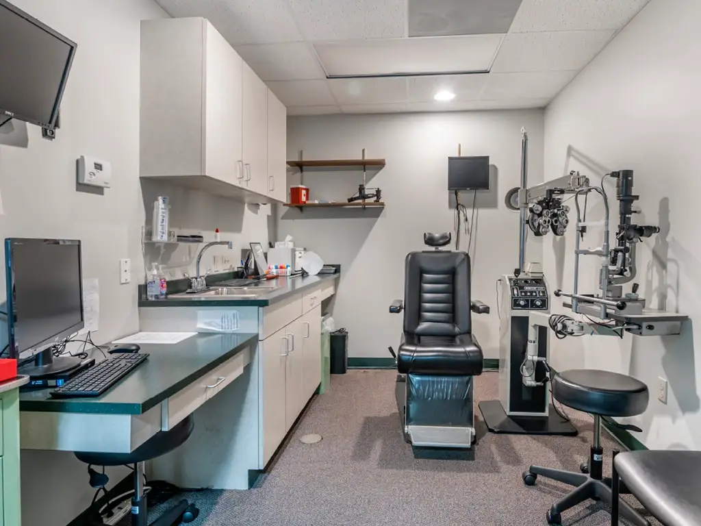 Our eye exam room and state-of-the-art equipment.
