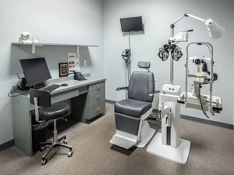 MEC Penn Eye Care - Exam Room image