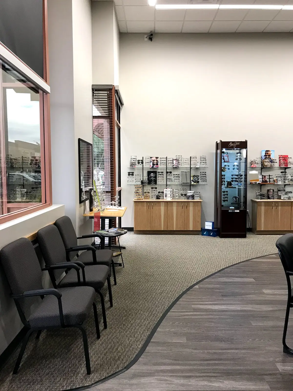 Oasis Vision Center - Mesa, AZ - Eyeglass selection on sales floor