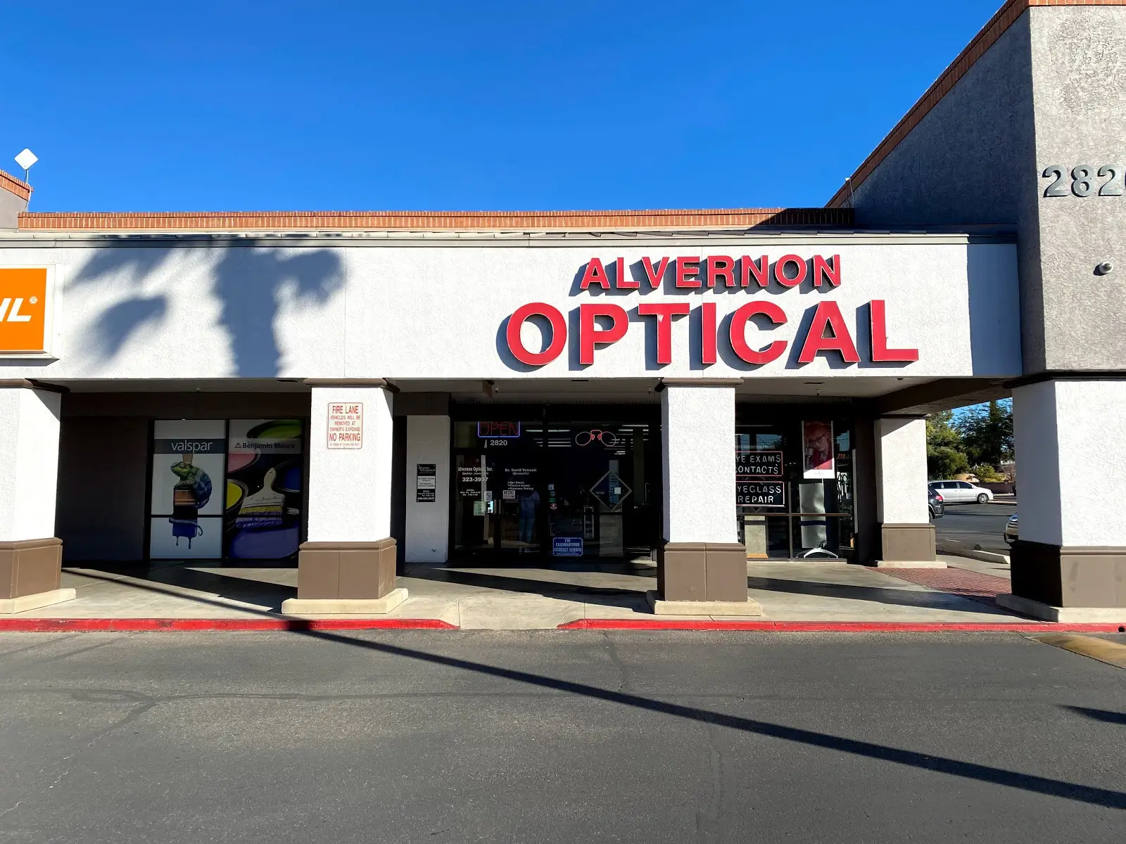 Alvernon Optical Campbell exterior view of office.