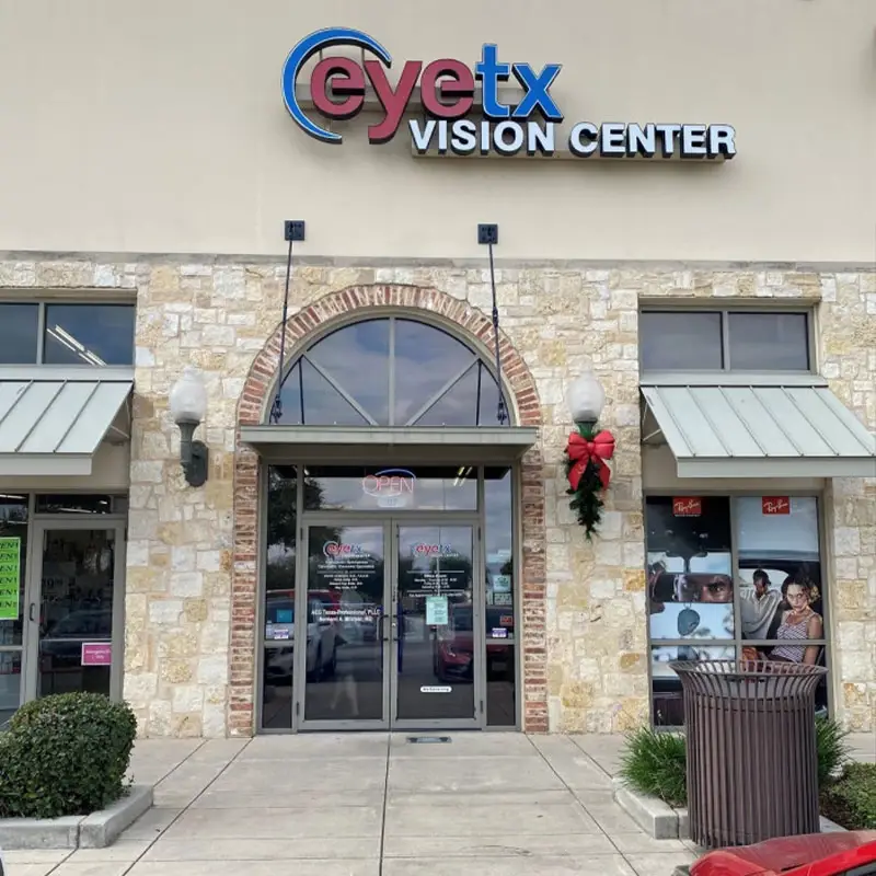 Exterior view of Vineyard EyeTx office.