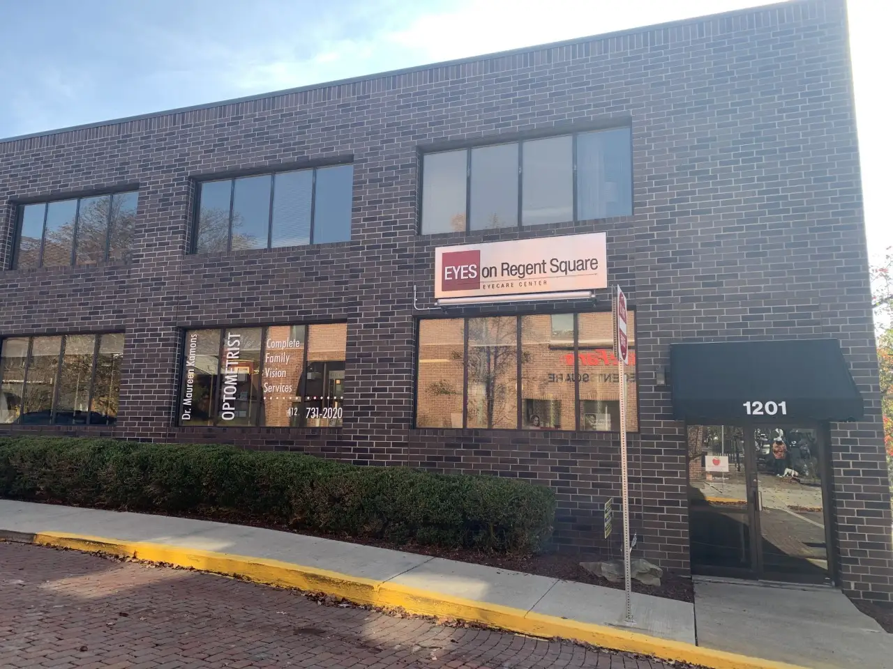 Exterior view of Eyes on Regent Square office.