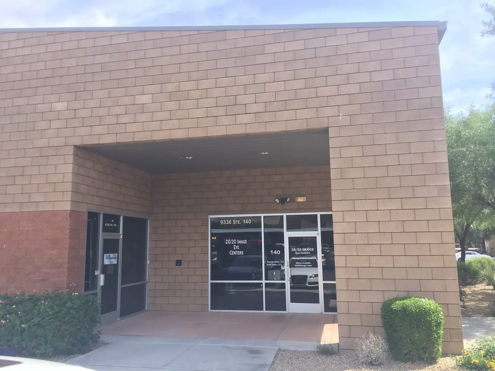 20/20 Image Eye Centers - Scottsdale - Entrance