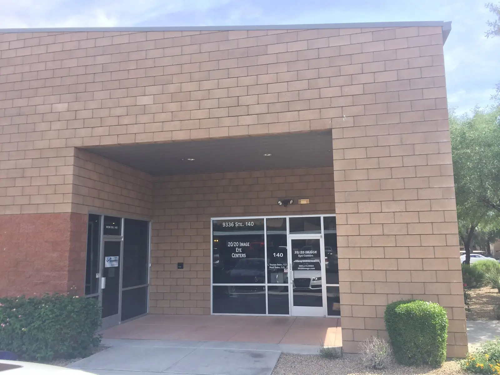 20/20 Image Eye Centers - Scottsdale - Entrance