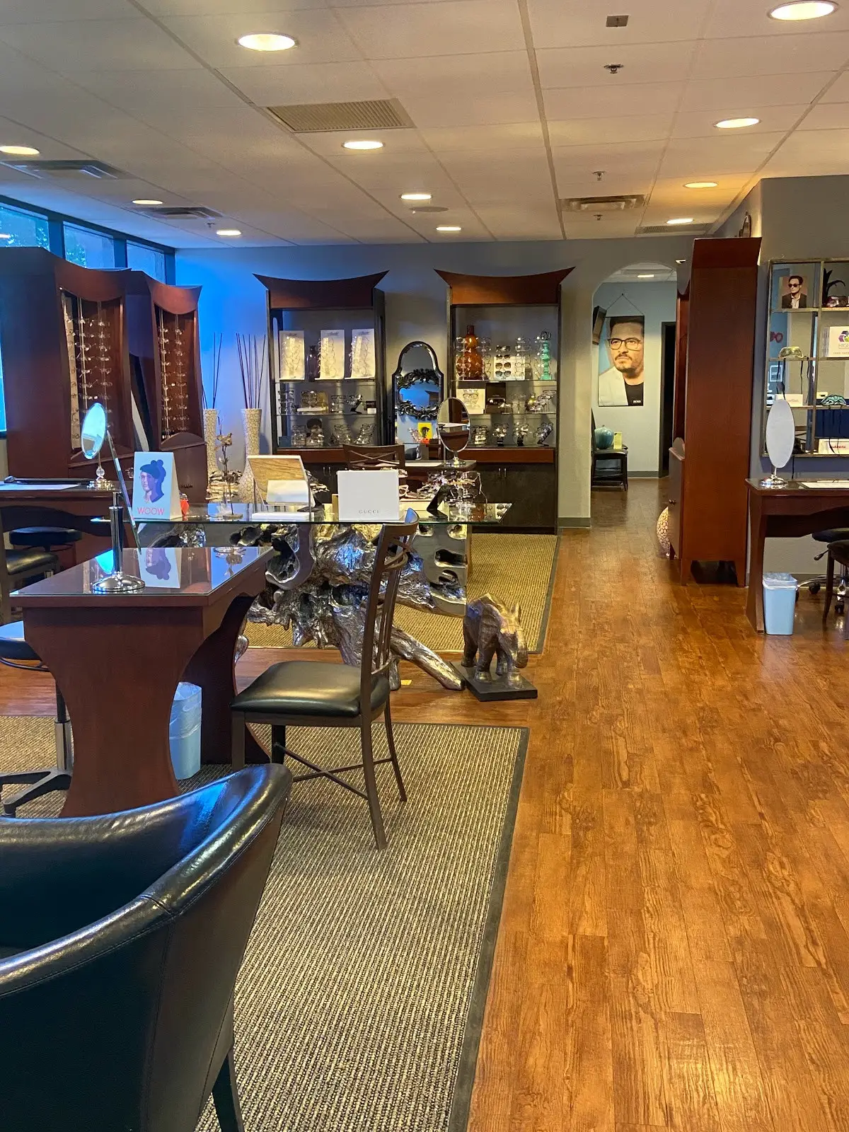 Sharper Vision Eyecare - Eyeglass selection