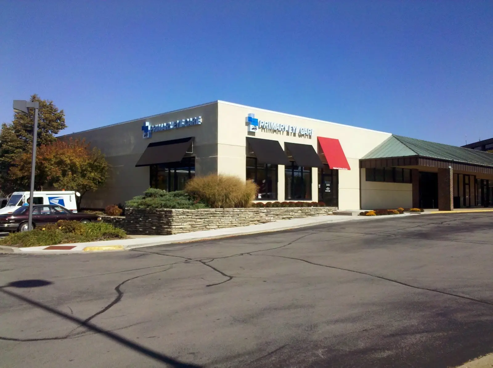 Office building of Primary EyeCare Centers - Edgebrook 1603 North Alpine Road