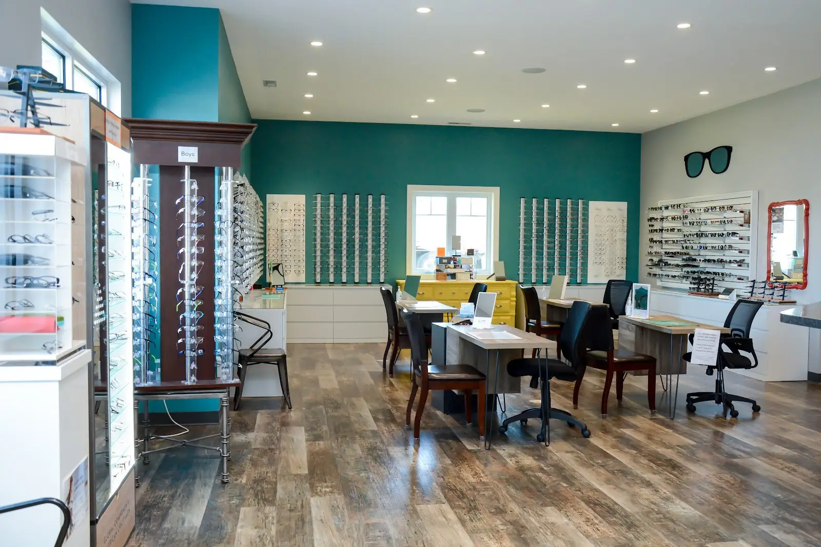 Showroom inside Warsaw Family EyeCare
