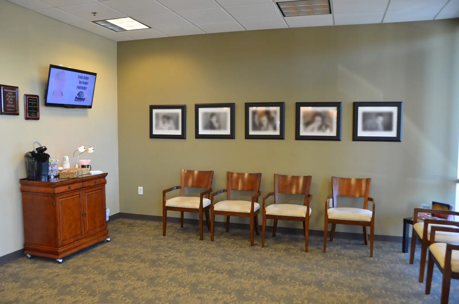Primary EyeCare - Spring Hill waiting room.