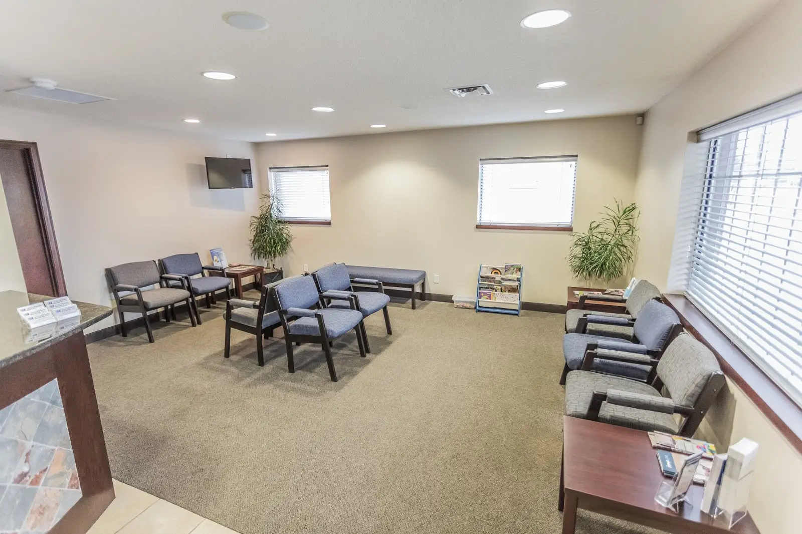 Advanced Eyecare - Raytown Waiting Room