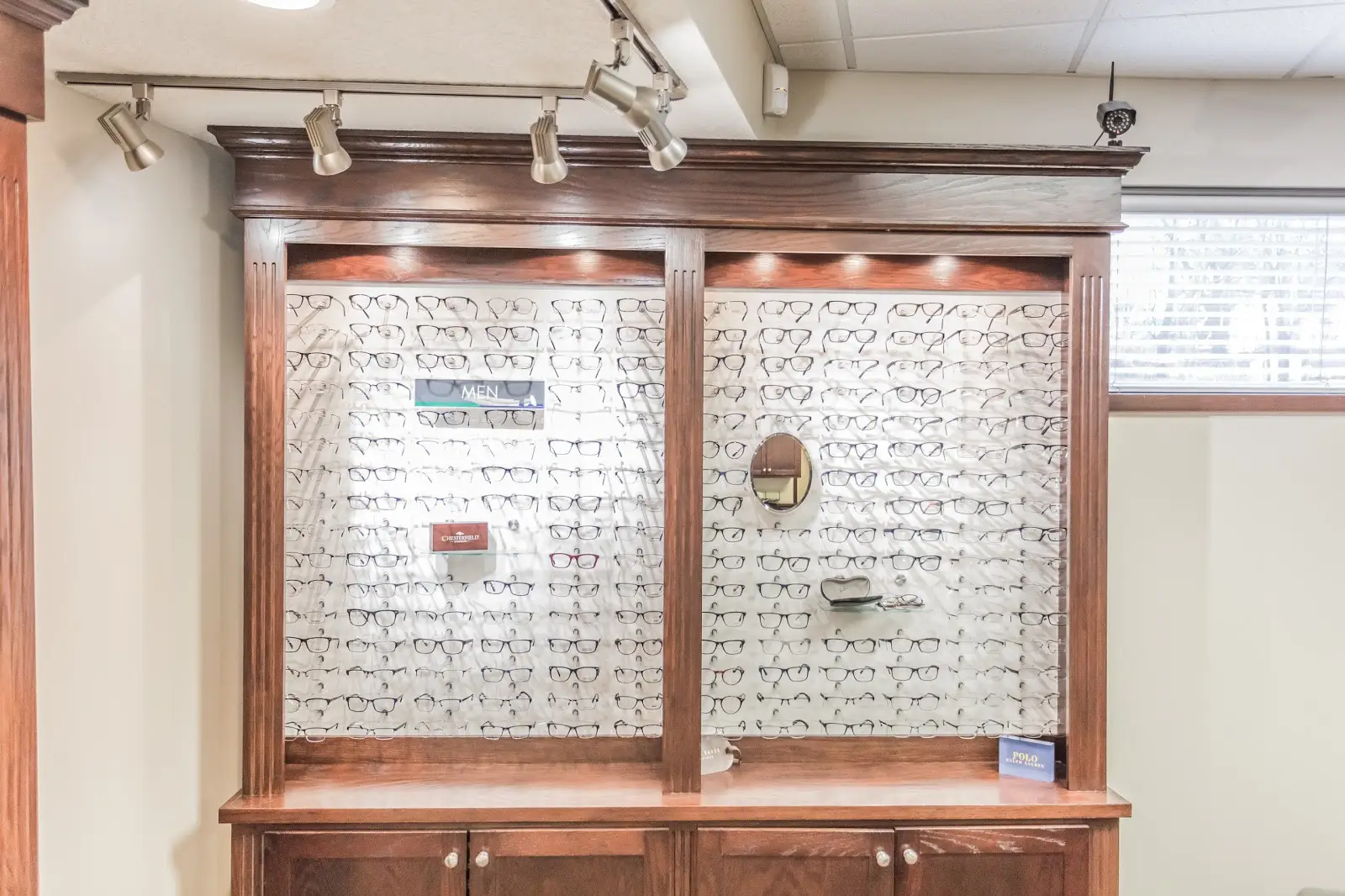 Advanced Eyecare - Raytown Optical Display