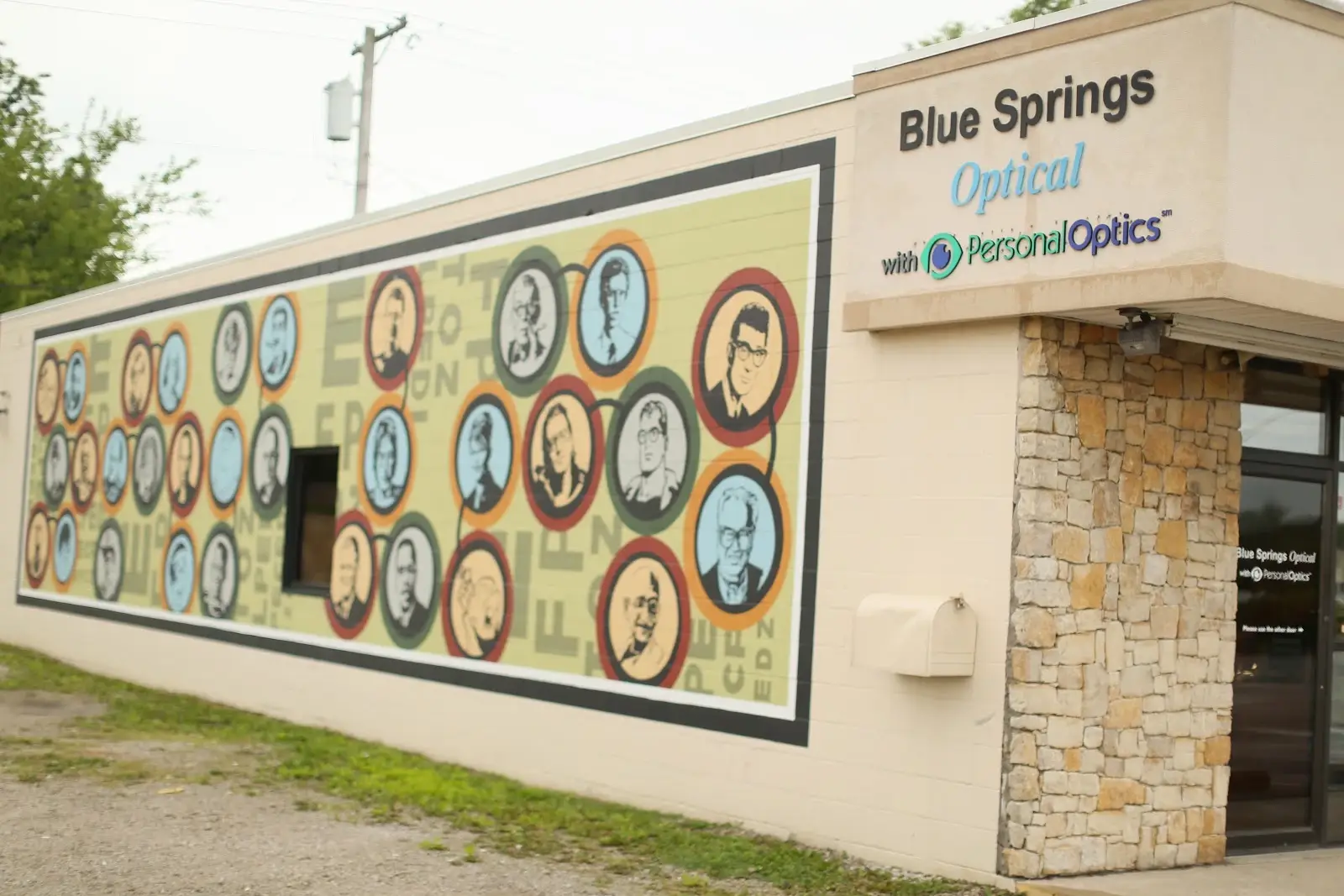 Blue Springs Optical Exterior