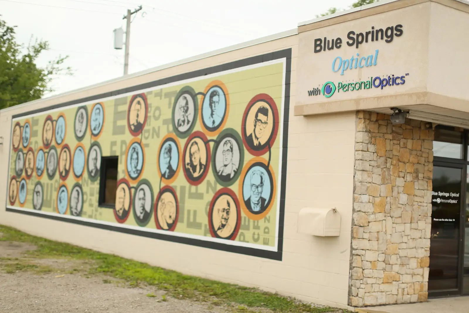 Blue Springs Optical Exterior
