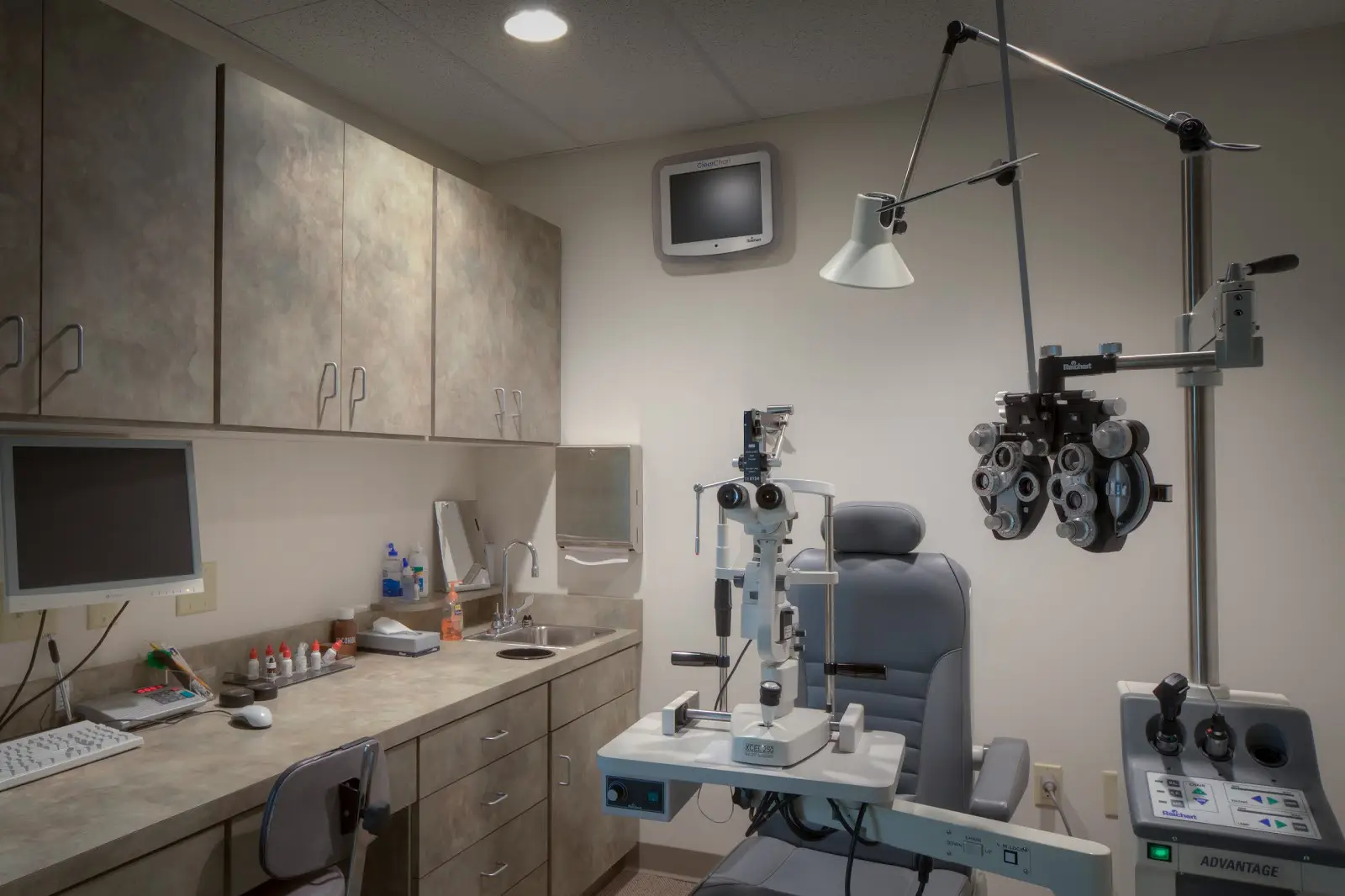 Zysik EyeCare eye exam room.