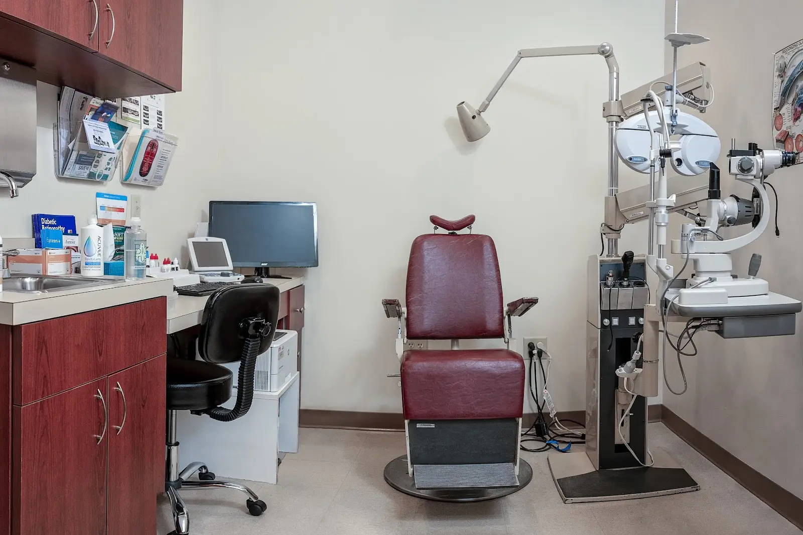 Exam room at Advanced EyeCare Associates.
