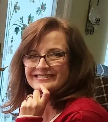 Veronica Staples