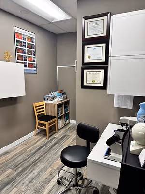 eye exam room at our optometry practice in Tarzana, LA