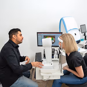 female eye emergency eye exam