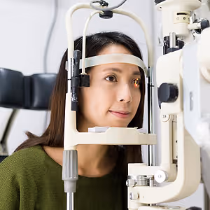 ophthalmologist doctor and patient